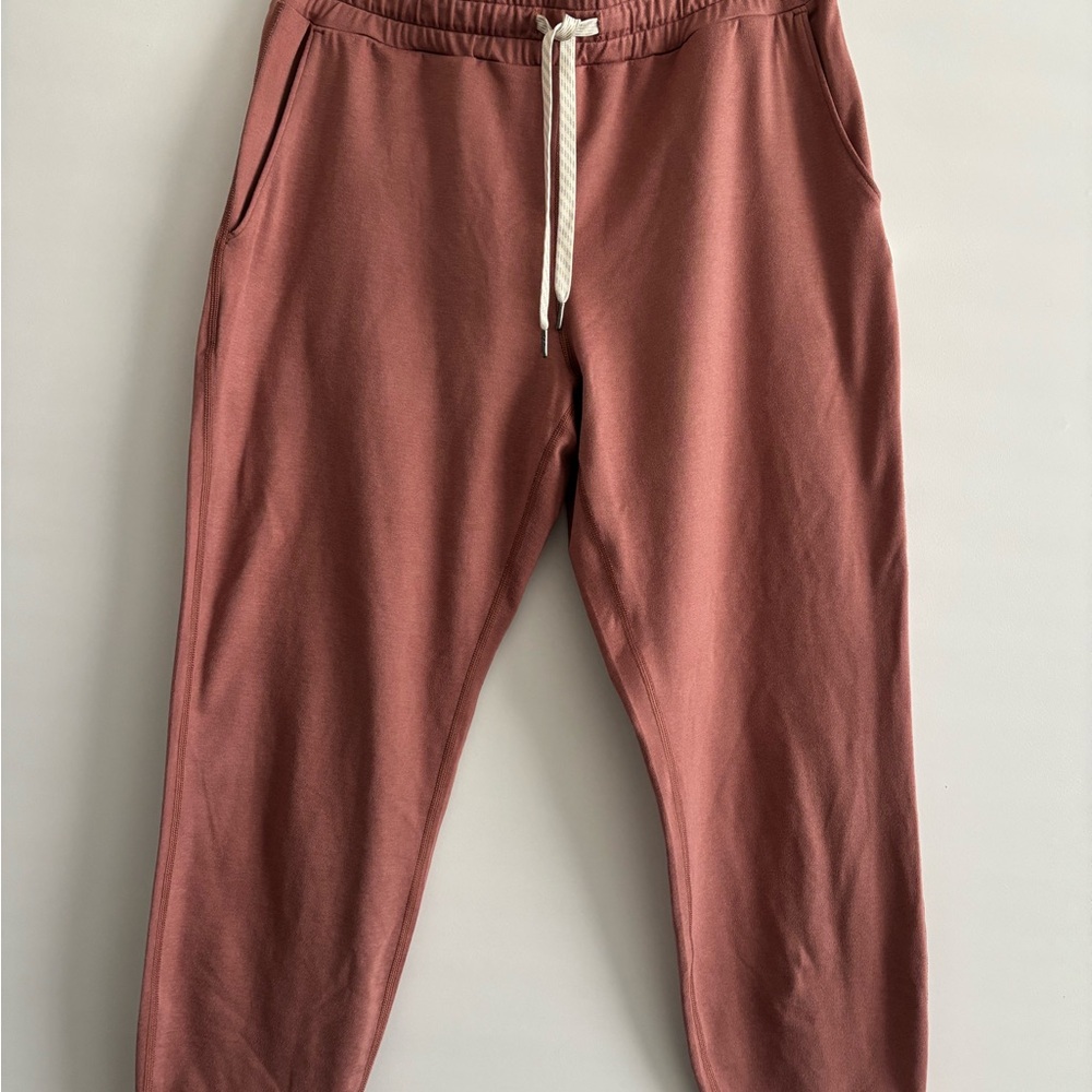 Vuori Women's Performance Joggers - Small